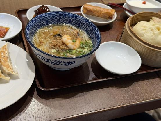 551にて昼食の写真